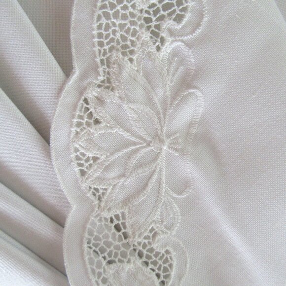 Vintage off-white cut lace oval placements & napkins - scalloped edge - set of 6 - Picture 5 of 6